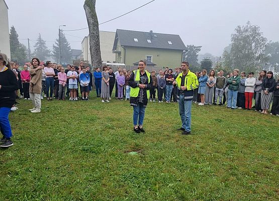 Grafika 1: Próbna ewakuacja w naszej szkole