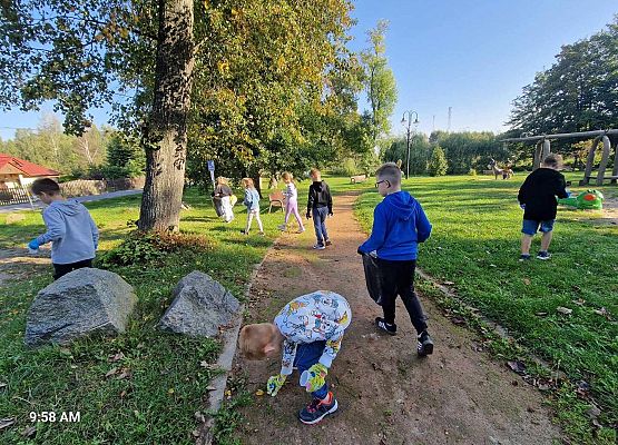Grafika 13: Akcja Sprzątania Świata w naszej szkole