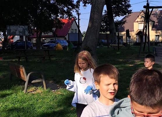 Grafika 32: Akcja Sprzątania Świata w naszej szkole