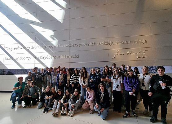 Grafika 3: Fotorelacja z Gdańska z wycieczki starszych uczniów SP Wicko - nasi "podróżują z klasą"