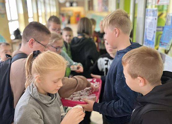 Grafika 1: Trwa kampania wyborcza do Samorządu Uczniowskiego