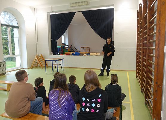 Grafika 1: Szkolenie z zakresu pierwszej pomocy przedmedycznej dla kl. IV-VI