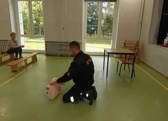 Grafika 2: Szkolenie z zakresu pierwszej pomocy przedmedycznej dla kl. IV-VI