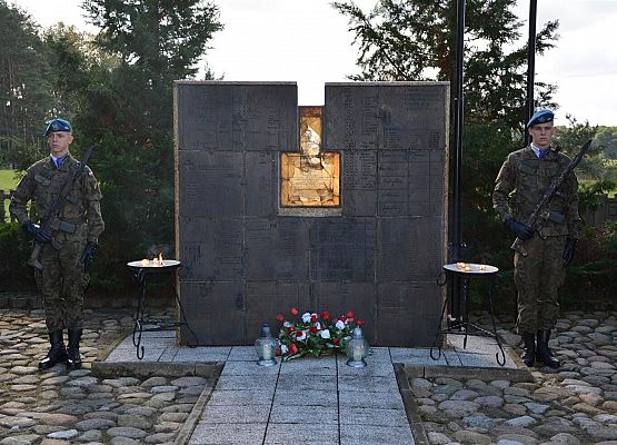 Grafika 2: Obchody upamiętniające Ofiary Marszu Śmierci w Gęsi