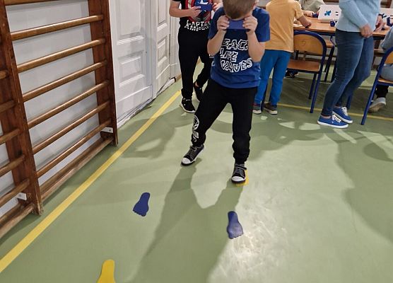 Grafika 12: Naukobus z Warszawy zawitał do szkoły w Wicku!