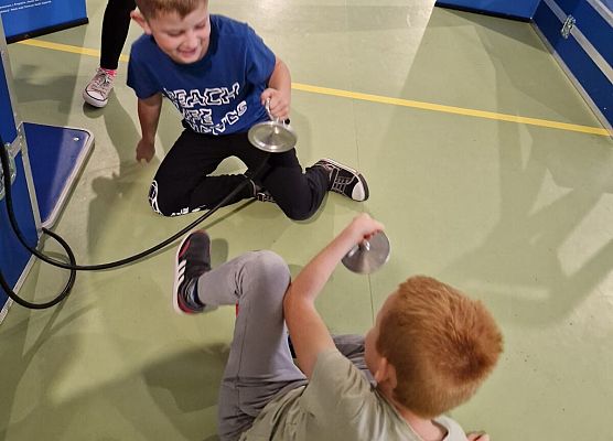 Grafika 39: Naukobus z Warszawy zawitał do szkoły w Wicku!