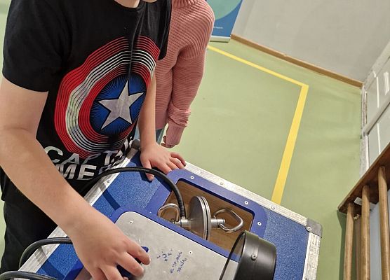 Grafika 44: Naukobus z Warszawy zawitał do szkoły w Wicku!