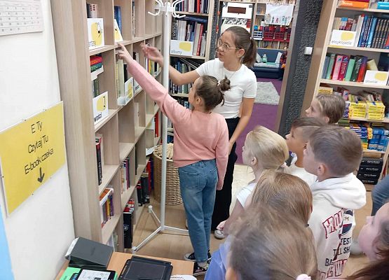 Grafika 35: Ślubowanie uczniów klas pierwszych na czytelników naszej biblioteki