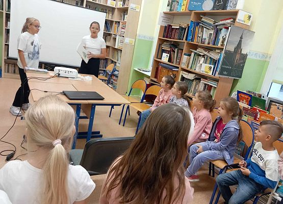 Grafika 40: Ślubowanie uczniów klas pierwszych na czytelników naszej biblioteki