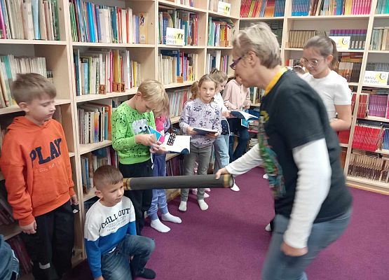 Grafika 48: Ślubowanie uczniów klas pierwszych na czytelników naszej biblioteki