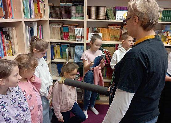 Grafika 49: Ślubowanie uczniów klas pierwszych na czytelników naszej biblioteki