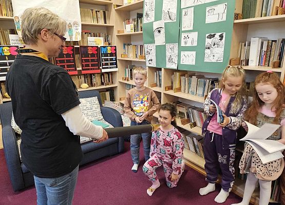 Grafika 20: Ślubowanie uczniów klas pierwszych na czytelników naszej biblioteki