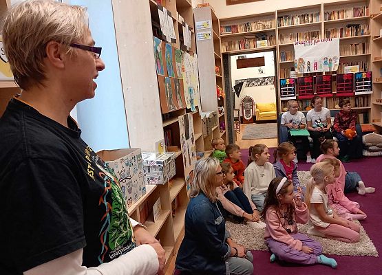 Grafika 54: Ślubowanie uczniów klas pierwszych na czytelników naszej biblioteki