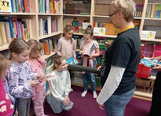 Grafika 58: Ślubowanie uczniów klas pierwszych na czytelników naszej biblioteki