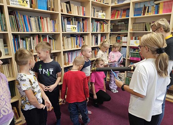 Grafika 32: Ślubowanie uczniów klas pierwszych na czytelników naszej biblioteki
