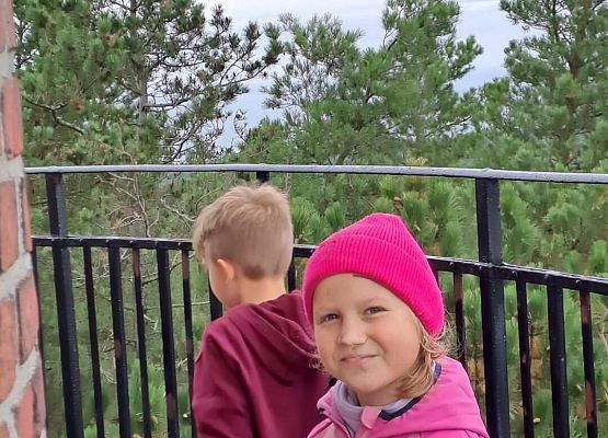 Grafika 35: Wycieczka  klas I-III do Muzeum Słowińskiego Parku Narodowego w Czołpinie