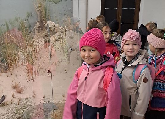 Grafika 50: Wycieczka  klas I-III do Muzeum Słowińskiego Parku Narodowego w Czołpinie