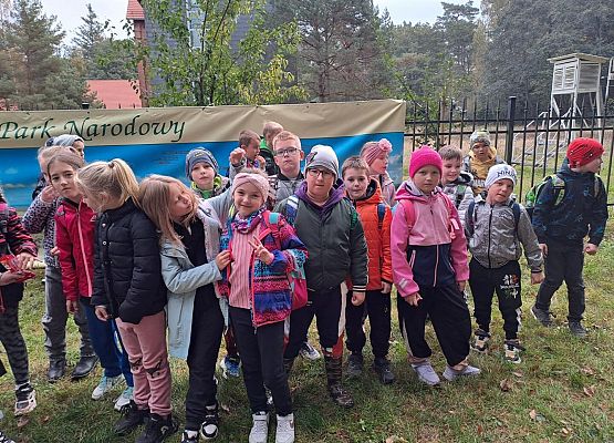 Grafika 53: Wycieczka  klas I-III do Muzeum Słowińskiego Parku Narodowego w Czołpinie