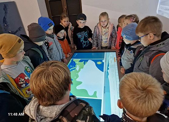 Grafika 59: Wycieczka  klas I-III do Muzeum Słowińskiego Parku Narodowego w Czołpinie