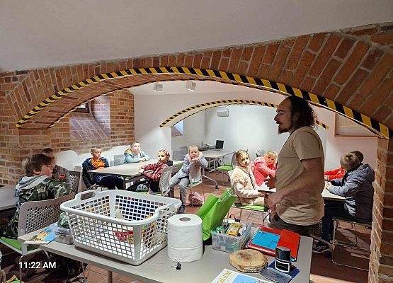 Grafika 66: Wycieczka  klas I-III do Muzeum Słowińskiego Parku Narodowego w Czołpinie