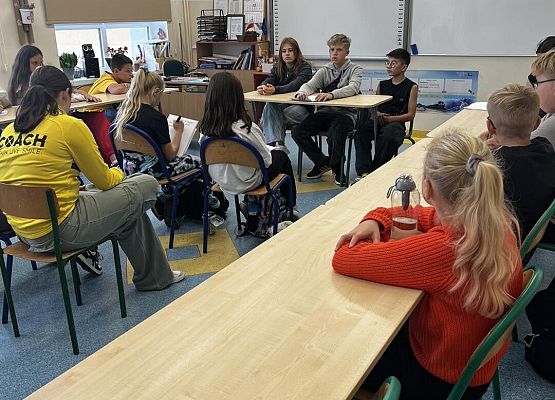 Grafika 1: Pierwsze spotkanie Samorządu Uczniowskiego z nowo wybranym zarządem