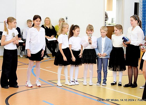 Grafika 12: Uroczyste obchody z okazji Dnia Edukacji Narodowej w naszej szkole