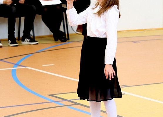 Grafika 16: Uroczyste obchody z okazji Dnia Edukacji Narodowej w naszej szkole