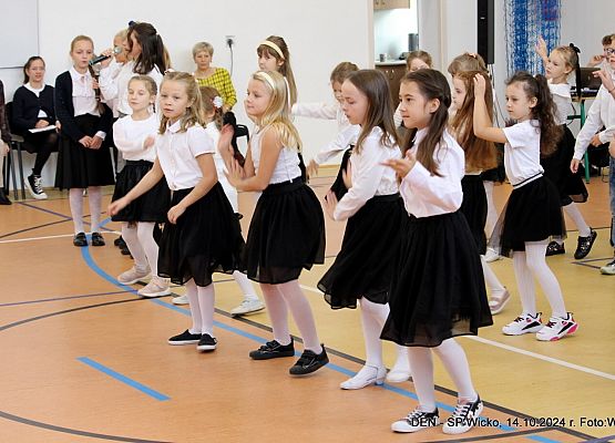 Grafika 24: Uroczyste obchody z okazji Dnia Edukacji Narodowej w naszej szkole