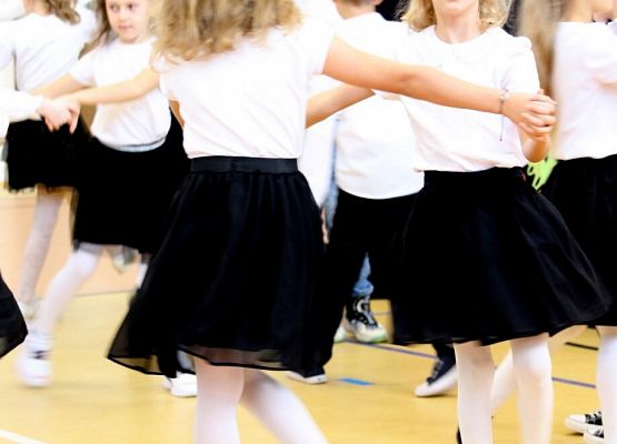 Grafika 27: Uroczyste obchody z okazji Dnia Edukacji Narodowej w naszej szkole