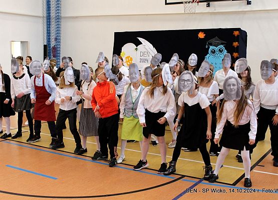 Grafika 33: Uroczyste obchody z okazji Dnia Edukacji Narodowej w naszej szkole