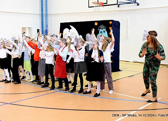 Grafika 43: Uroczyste obchody z okazji Dnia Edukacji Narodowej w naszej szkole