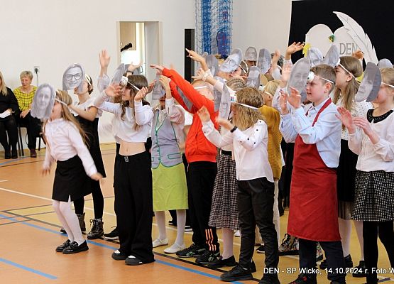 Grafika 44: Uroczyste obchody z okazji Dnia Edukacji Narodowej w naszej szkole