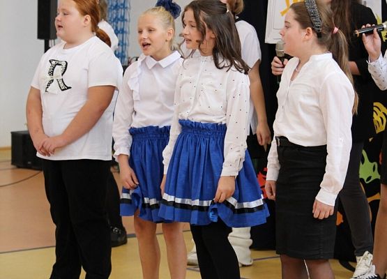 Grafika 55: Uroczyste obchody z okazji Dnia Edukacji Narodowej w naszej szkole