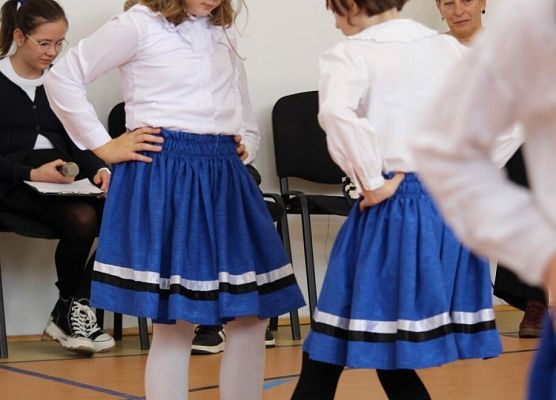 Grafika 70: Uroczyste obchody z okazji Dnia Edukacji Narodowej w naszej szkole