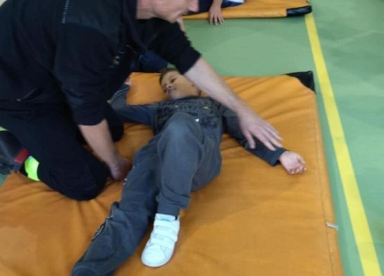 Grafika 4: Szkolenie z pierwszej pomocy dla kl. I-III