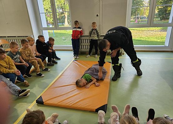 Grafika 6: Szkolenie z pierwszej pomocy dla kl. I-III