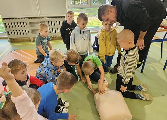 Grafika 8: Szkolenie z pierwszej pomocy dla kl. I-III