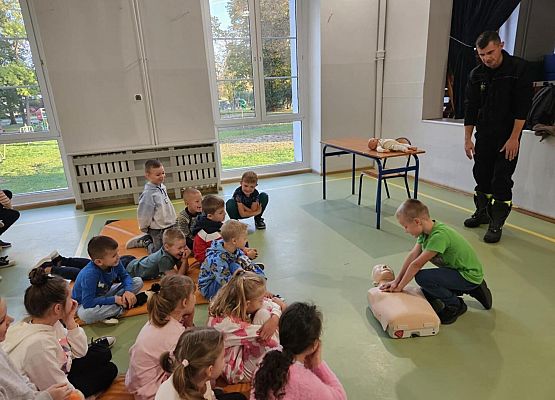 Grafika 24: Szkolenie z pierwszej pomocy dla kl. I-III