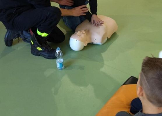 Grafika 28: Szkolenie z pierwszej pomocy dla kl. I-III