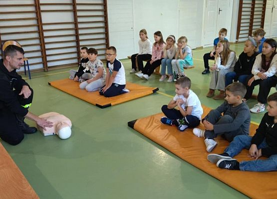 Grafika 31: Szkolenie z pierwszej pomocy dla kl. I-III