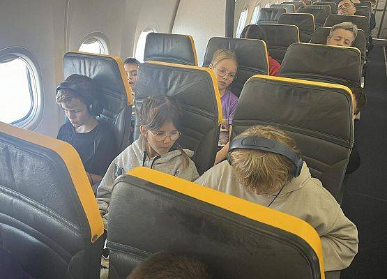 Grafika 17: Klasy piąte SP Wicko w krainie krasnali - wycieczka do Wrocławia