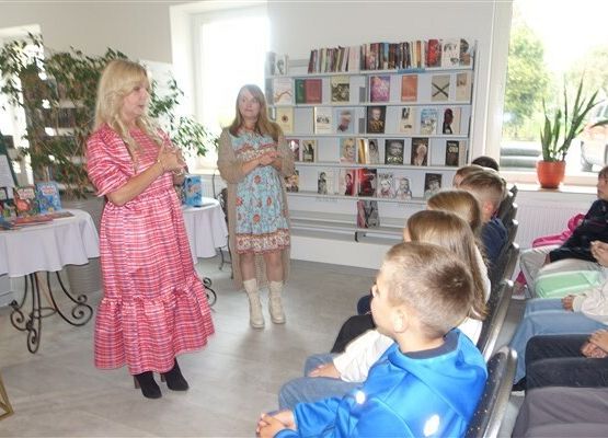 Grafika 4: Spotkanie z pisarką dla dzieci, Kasią Keller w Bibliotece Publicznej Gminy Wicko
