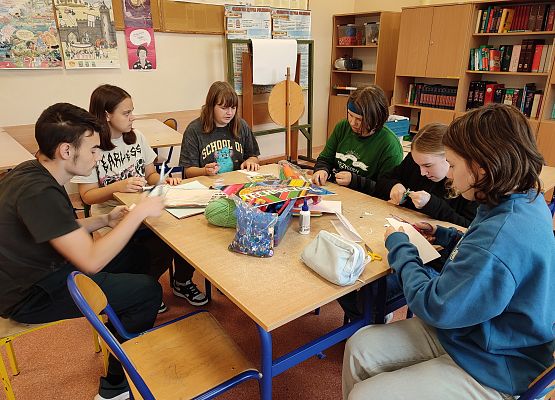 Grafika 8: Projekt "Przeczytane - Zapamiętane" - prezentujemy prace i działania zachęcające do czytania, wykonane przez naszych ósmoklasistów