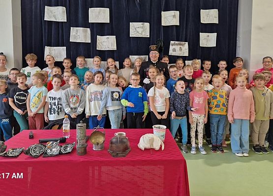 Grafika 27: Spotkanie uczniów klas I-III z górnikiem