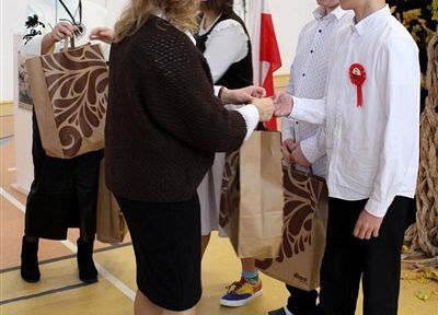 Grafika 1: Szkolny Konkurs Literacki o Patriotyzmie rozstrzygnięty!