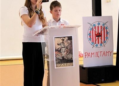 Grafika 12: Apel z okazji Narodowego Święta Niepodległości