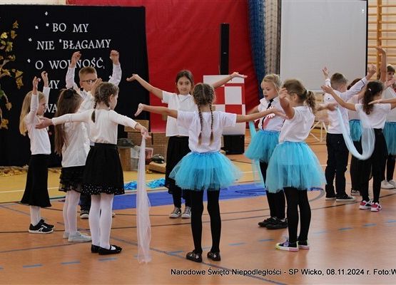 Grafika 19: Apel z okazji Narodowego Święta Niepodległości