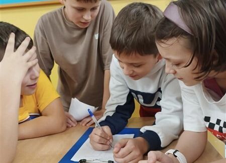 Grafika 9: Szkolny Plebiscyt na Młodzieżowe Słowo Roku 2024 - ankieta