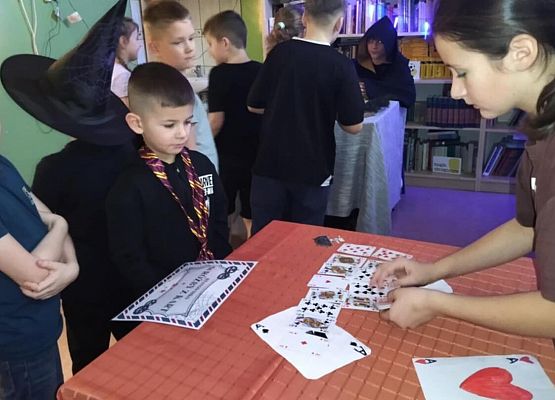 Grafika 10: Dyskoteka Andrzejkowa 