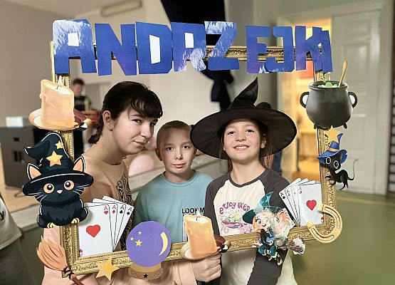 Grafika 17: Dyskoteka Andrzejkowa 